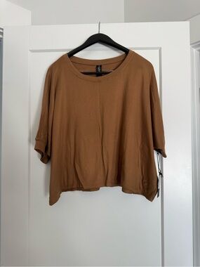 Savvi Women’s Relaxed Short-Sleeve Top - Brown, size small